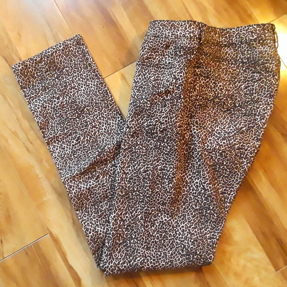 NY&C  Curvy Skinny Leopard Jeans